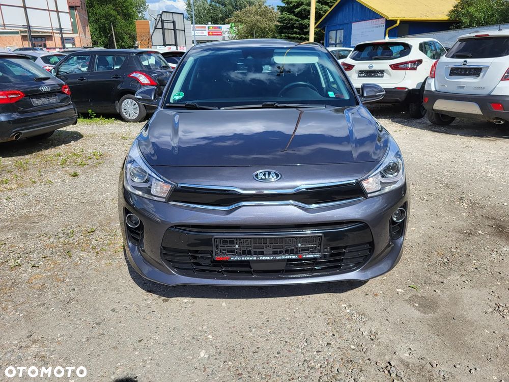 Kia Rio 1.4 L - 10