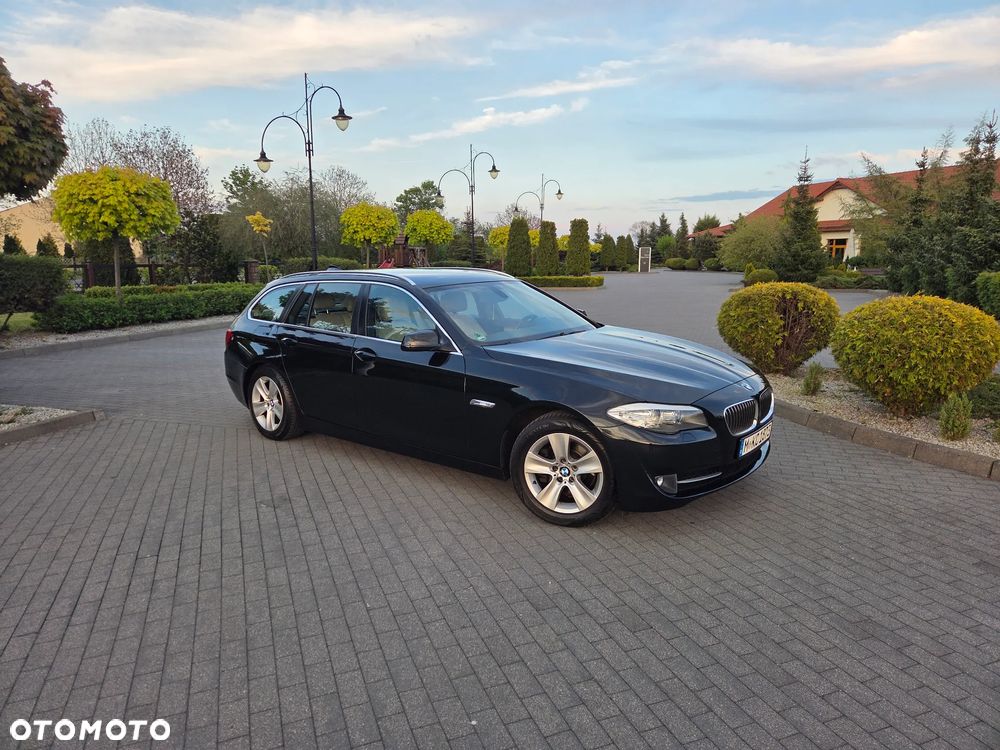 BMW Seria 5 520d - 14