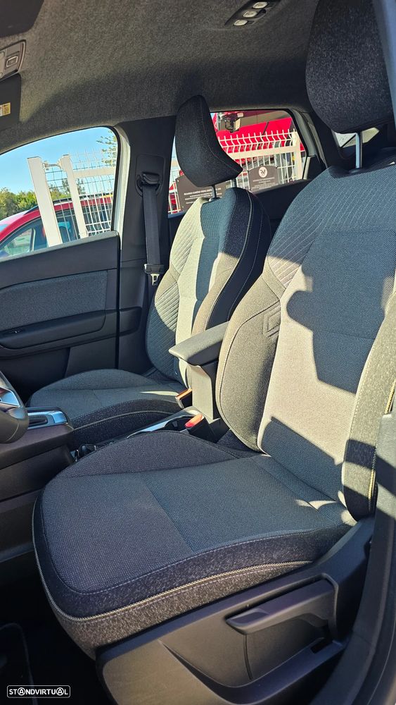 Renault Captur 1.6 E-Tech Full Hybrid Evolution - 40