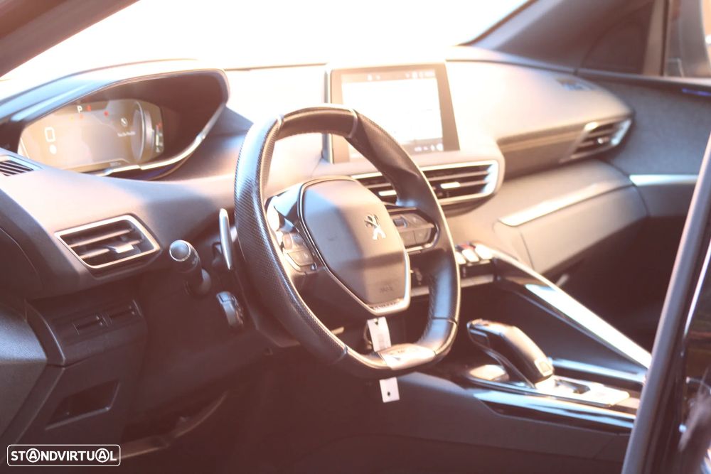 Peugeot 5008 1.5 BlueHDi GT Line J19 EAT8 - 37