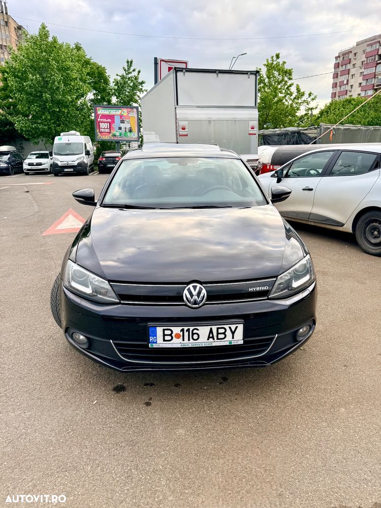 Volkswagen Jetta - 2