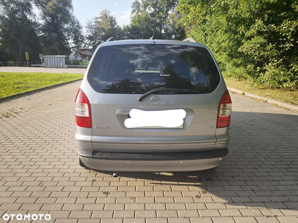 Opel Zafira 1.8 Executive - 2