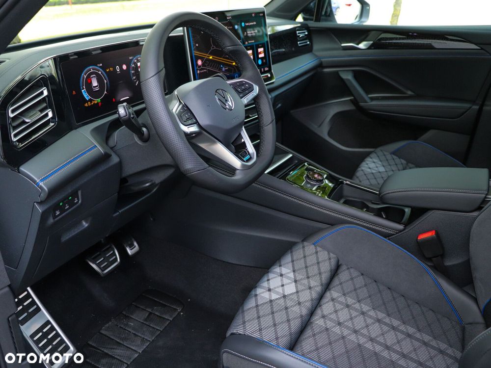 Volkswagen Tiguan - 11