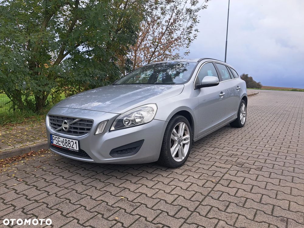 Volvo V60 D2 Momentum - 1