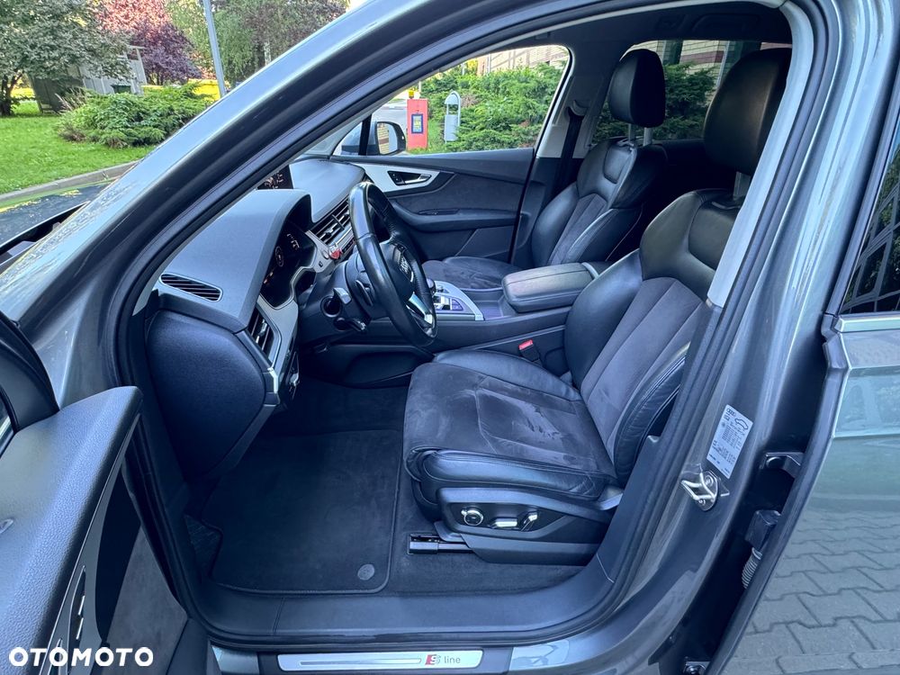 Audi Q7 - 19