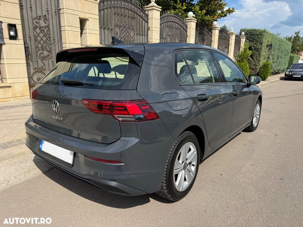 Volkswagen Golf - 9