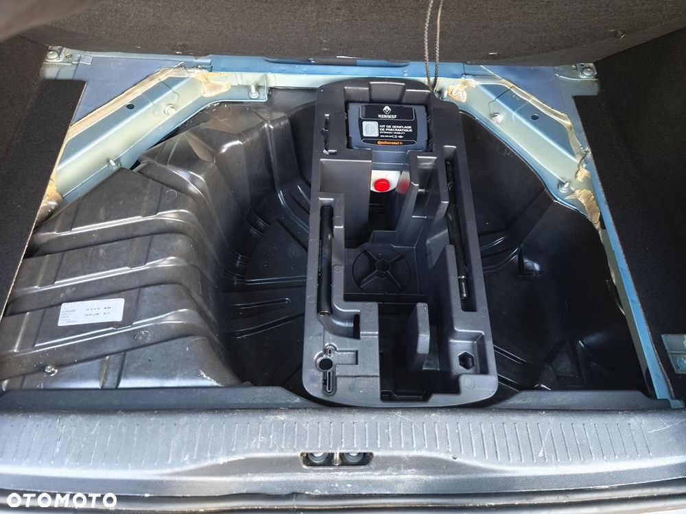 Renault Scenic 1.6 16V 110 TomTom Edition - 25