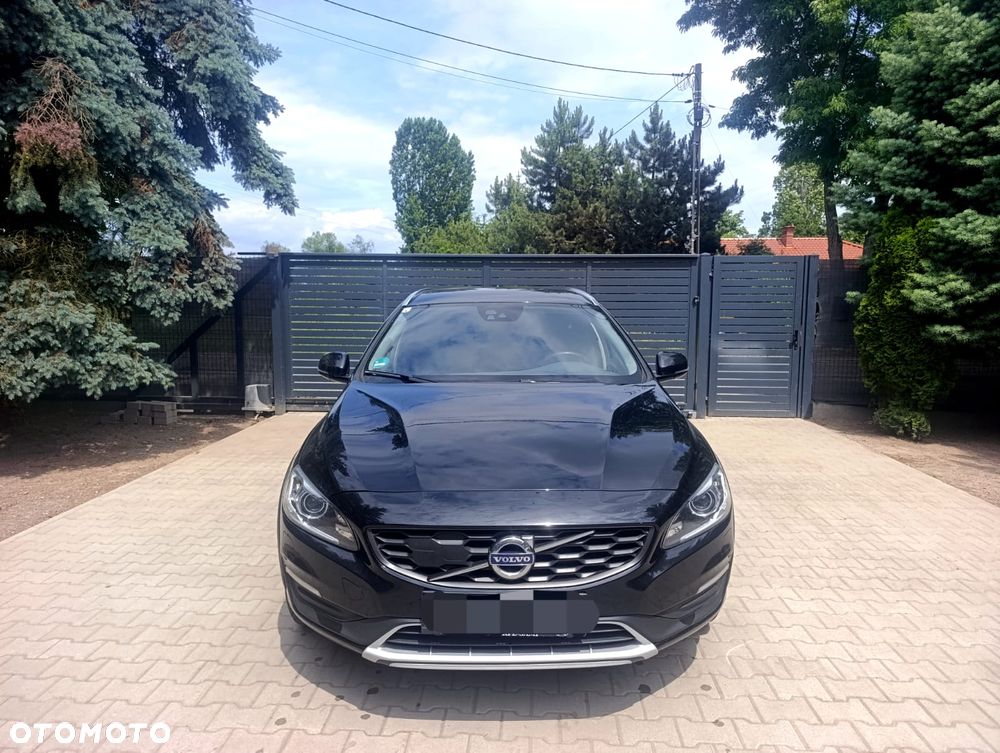 Volvo V60 Cross Country D3 Momentum - 2