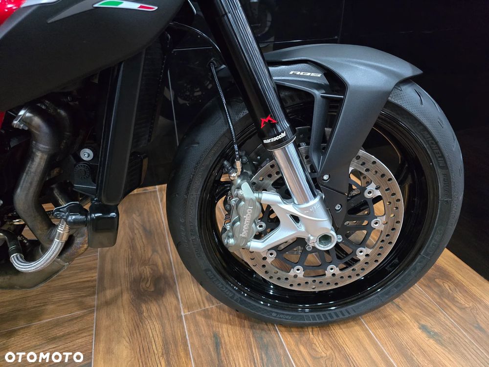 MV AGUSTA Brutale - 11