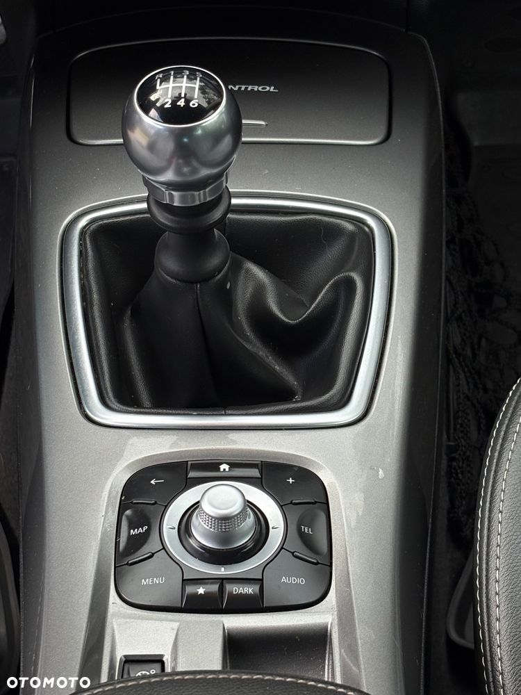 Renault Laguna dCi 150 FAP Start-Stop GT - 25