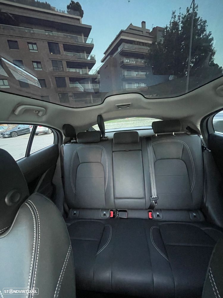 Jaguar I-Pace EV400 AWD R-DYNAMIC HSE - 18