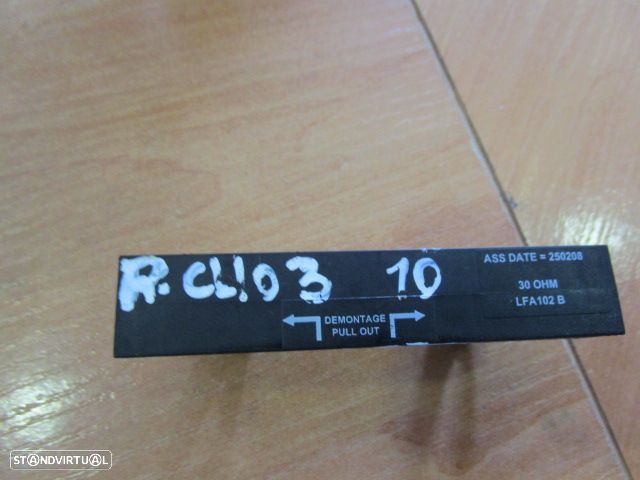 Antena 8200245978 RENAULT CLIO 3 2010 - 1