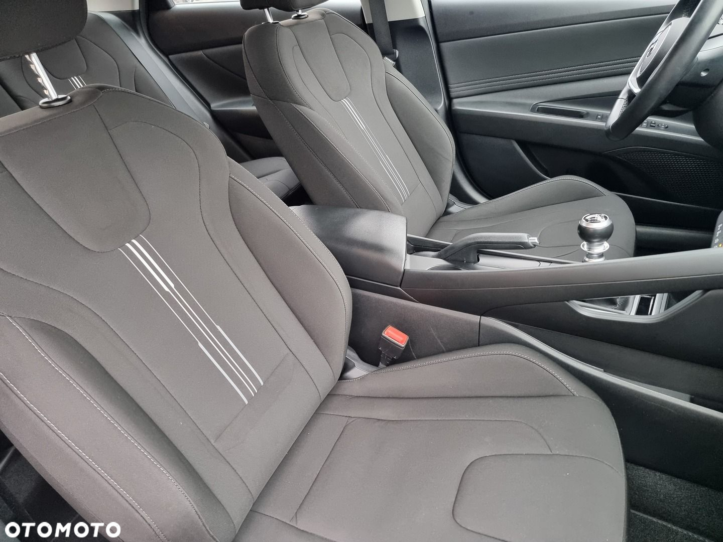Hyundai Elantra 1.6 Smart - 19