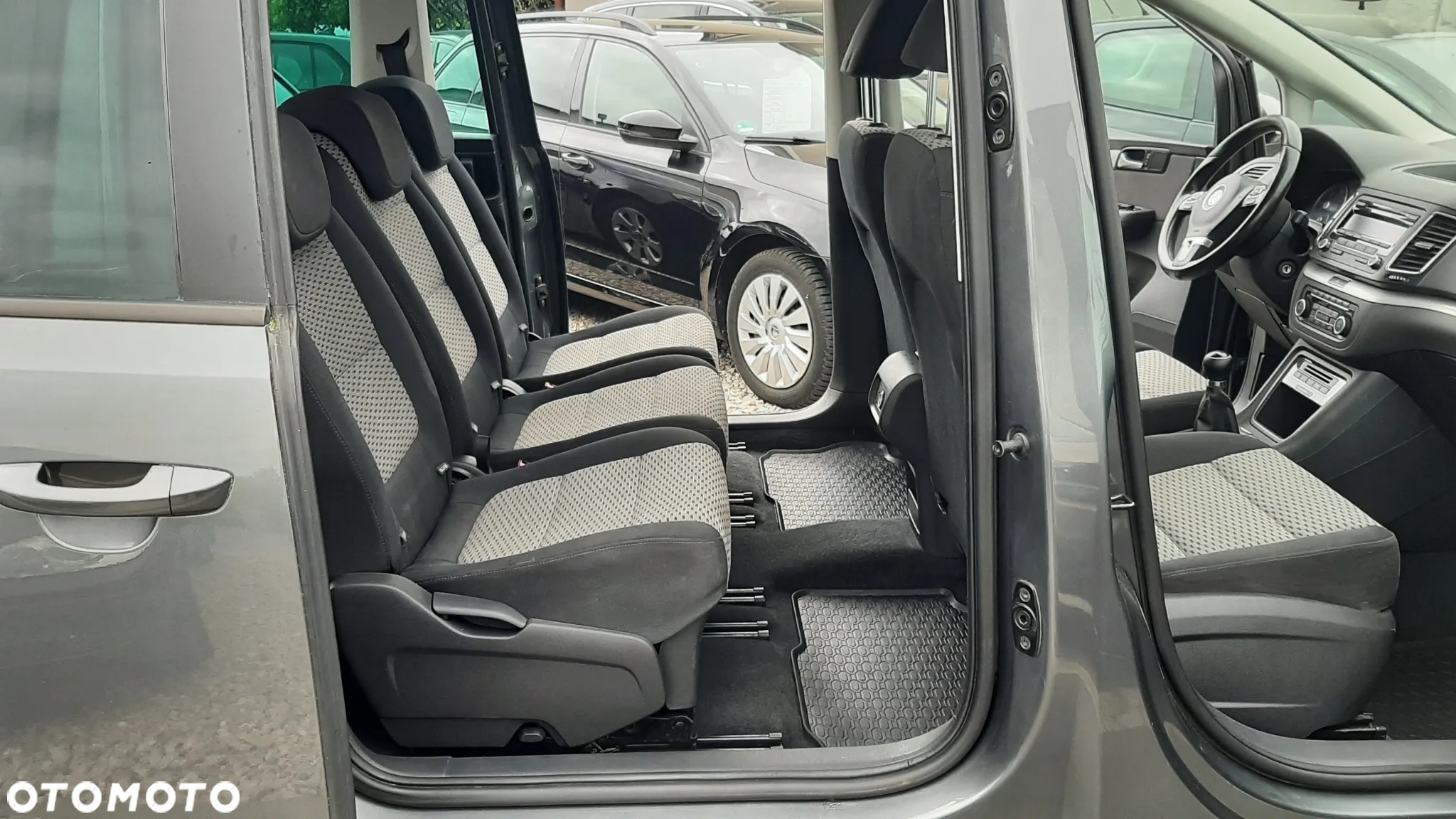 Volkswagen Sharan 2.0 TDI Special - 9