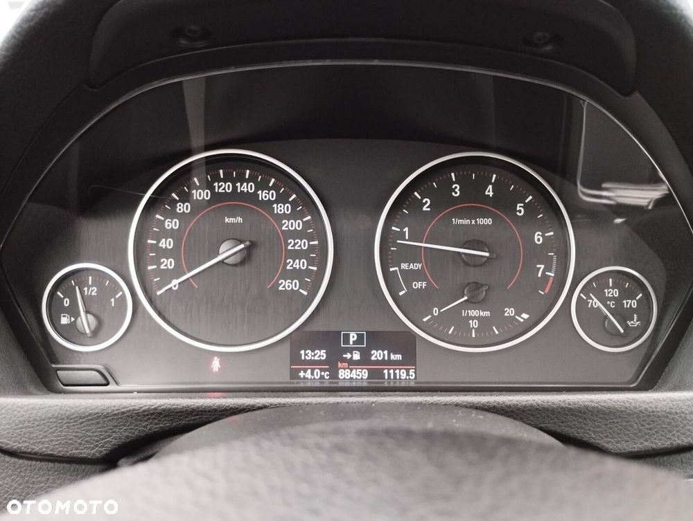 BMW 3GT 320i GPF Sport Line - 36