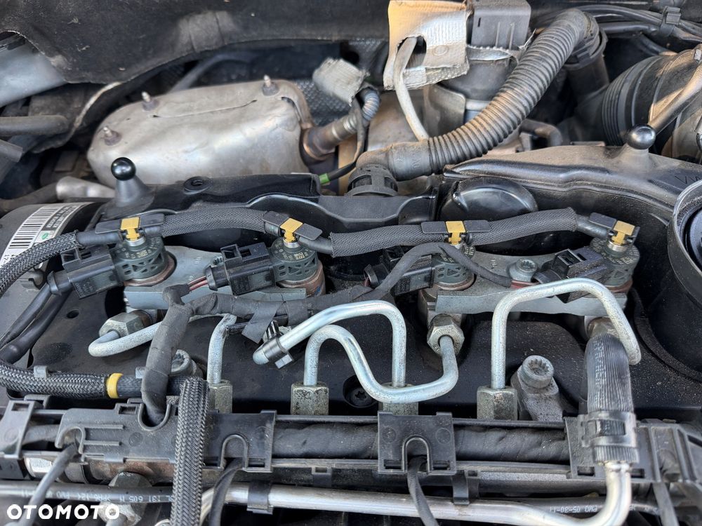 Volkswagen Golf 2.0 TDI Comfortline - 19