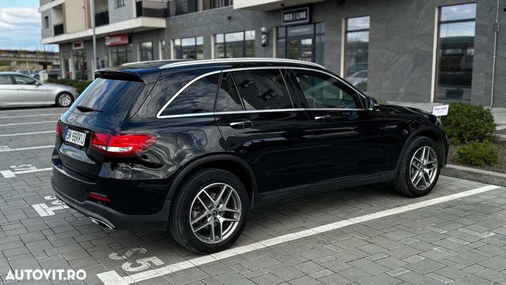 Mercedes-Benz GLC 300 4MATIC 9G-TRONIC AMG Line - 8