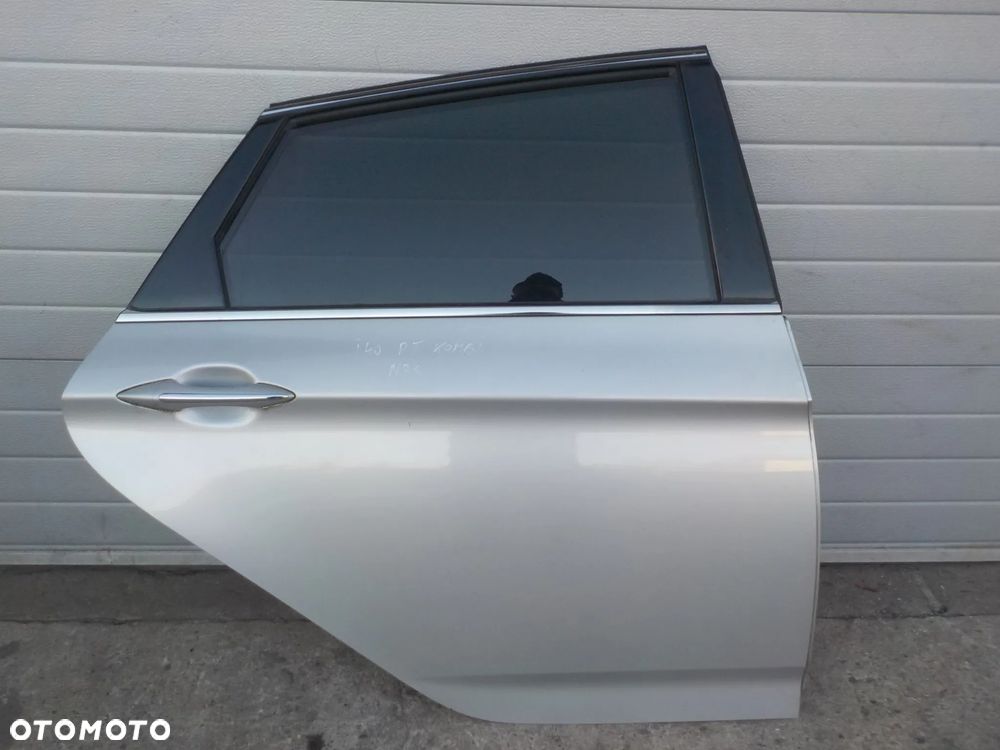 HYUDNAI I40 KOMBI DRZWI PRAWY TYŁ TYLNIE N3S