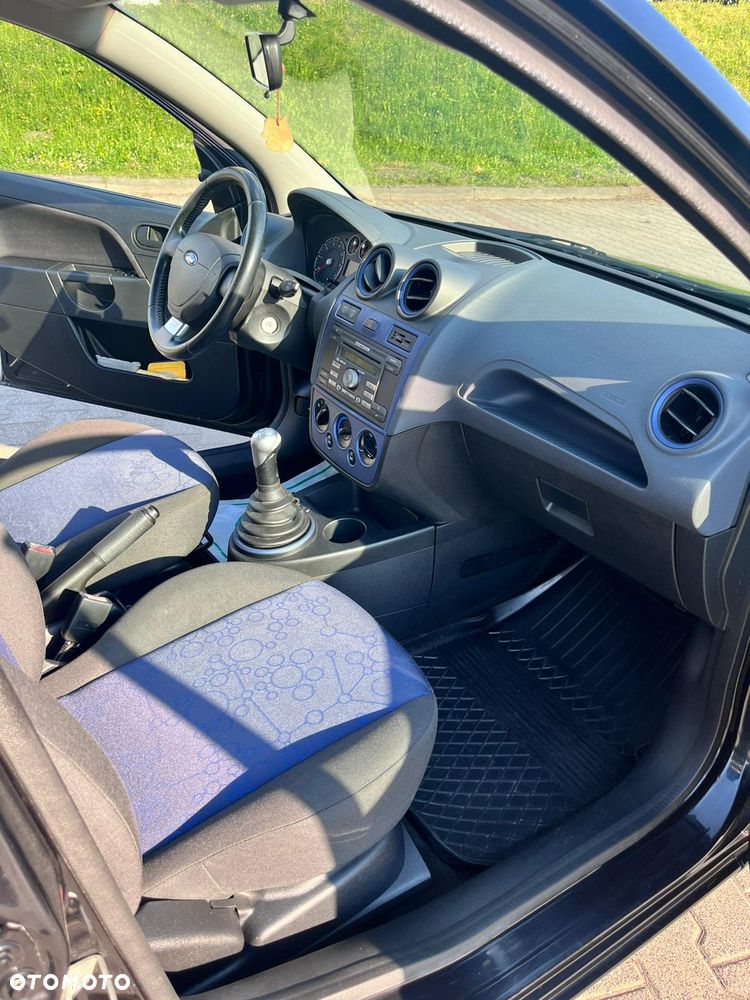 Ford Fiesta 1.3 - 2
