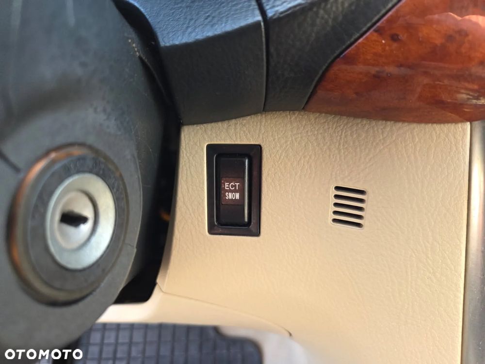Toyota Avensis 2.0 VVT-i Sol - 6