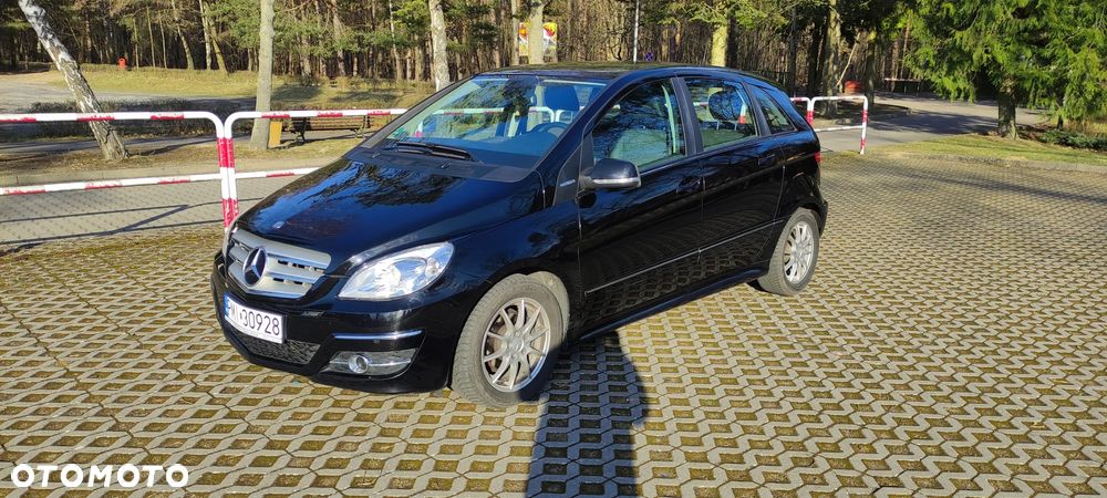 Mercedes-Benz Klasa B 180 BlueEFFICIENCY SPORT EDITION - 2