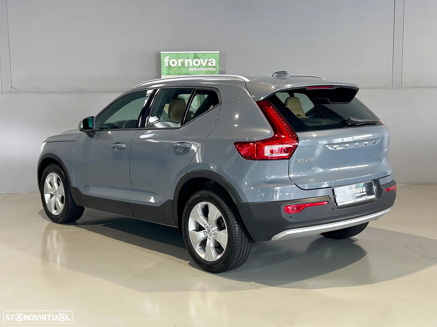 Volvo XC 40 2.0 D3 Momentum Plus Geartronic - 8