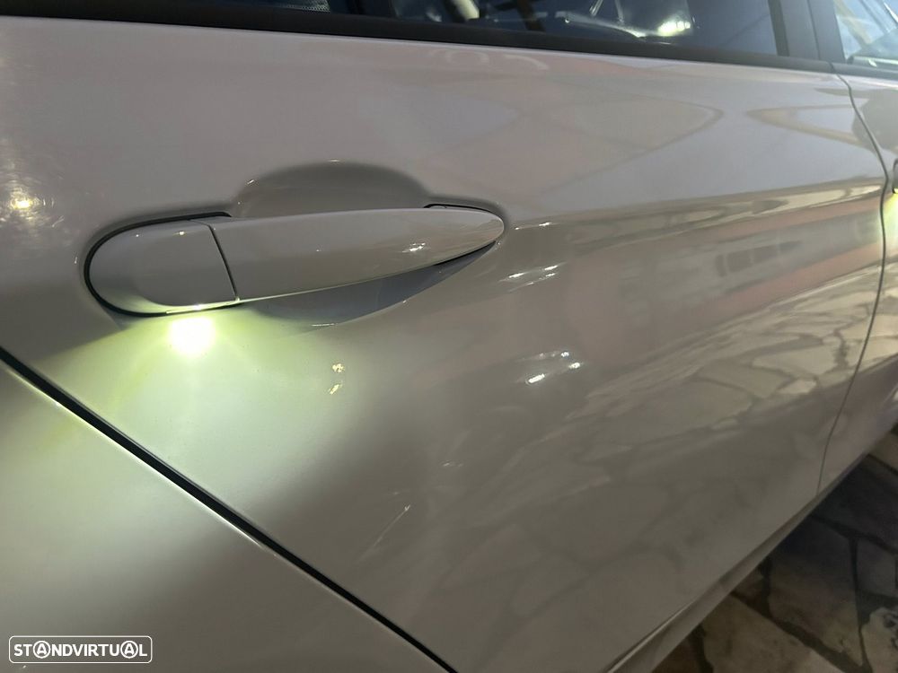BMW 320 d Aut. Efficient Dynamics Edition Modern Line - 16