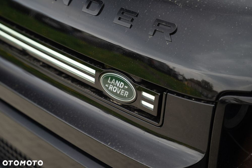 Land Rover Defender - 21