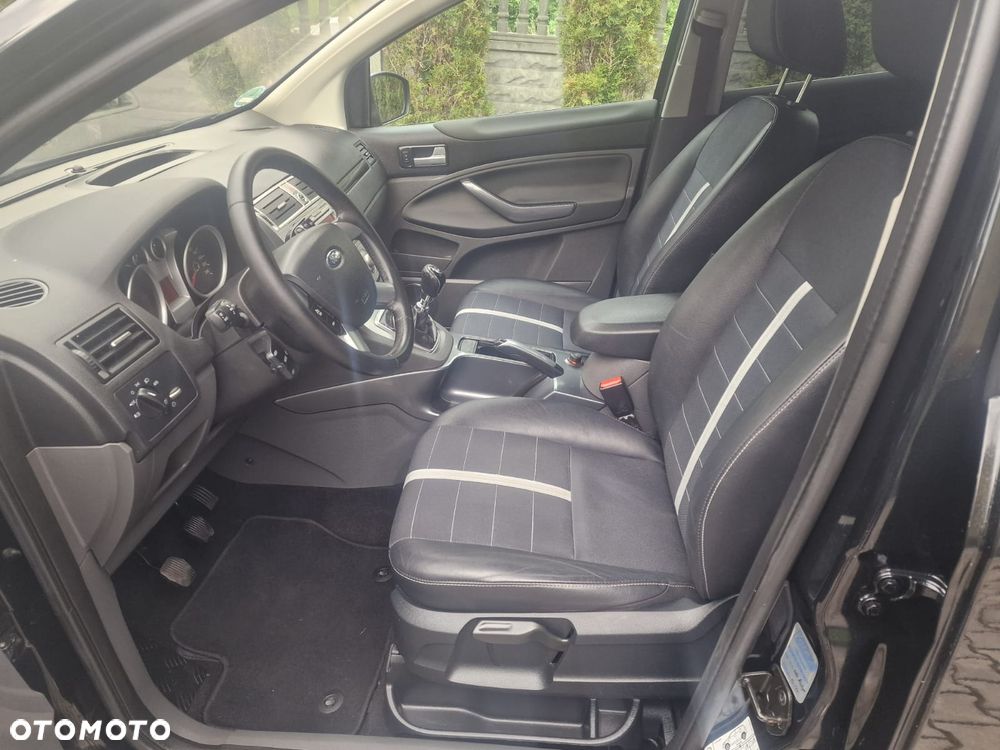 Ford Kuga 2.0 TDCi Titanium - 17