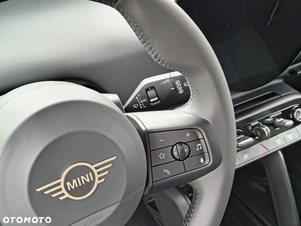 MINI Cooper SE 54.2kWh Linia Essential - 14