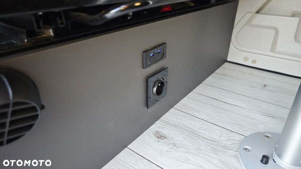 Volkswagen California - 14