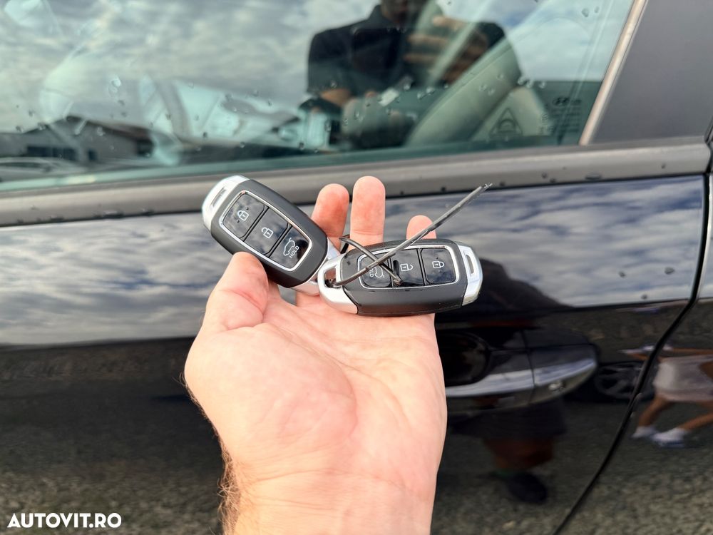 Hyundai KONA Premium - 24