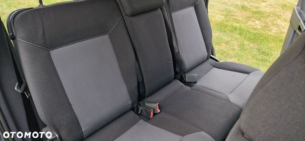 Opel Zafira 1.9 CDTI 111 - 23