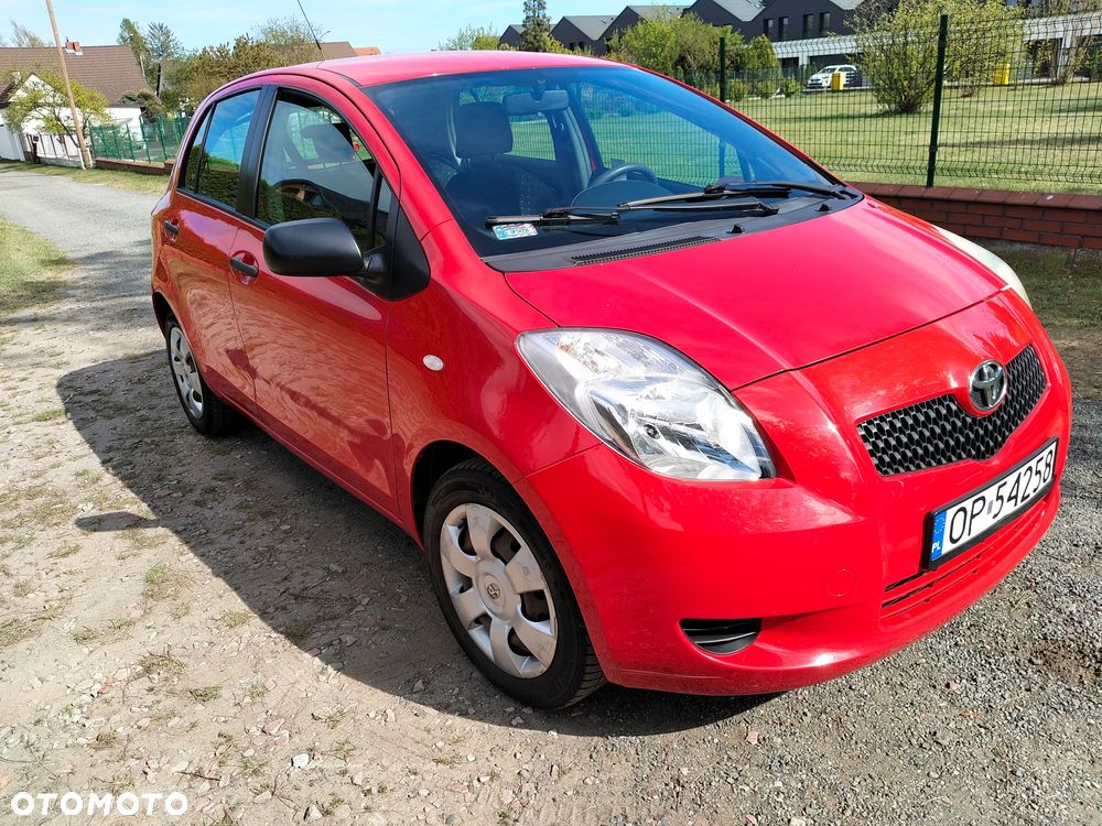 Toyota Yaris 1.3 Luna - 1