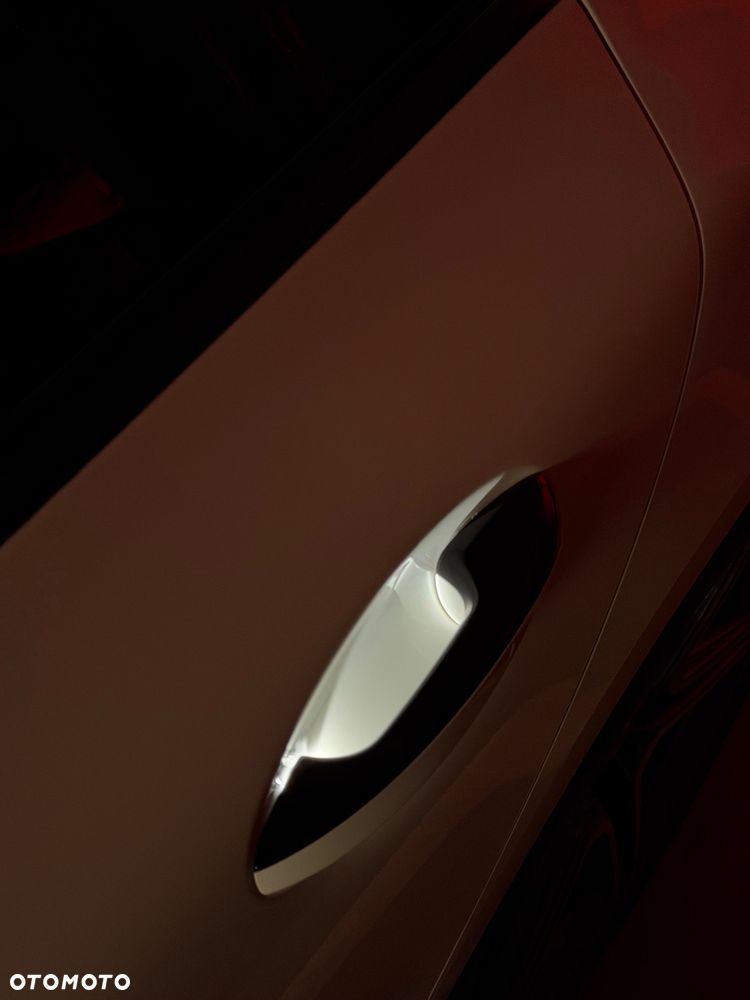 Mercedes-Benz CLS - 24