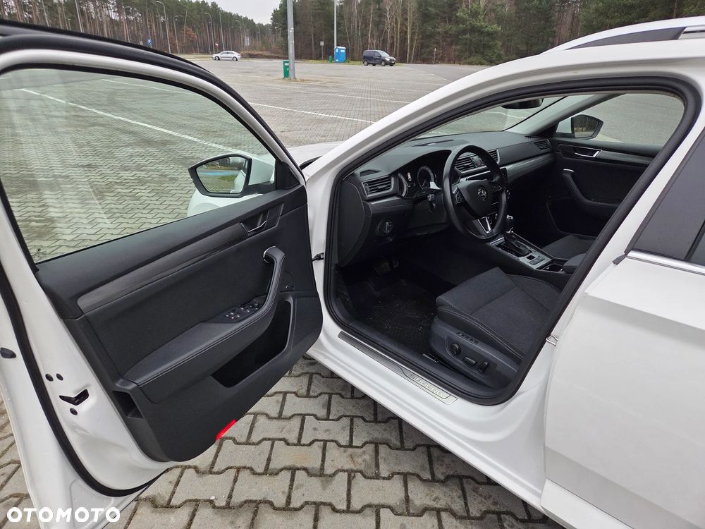 Skoda Superb 2.0 TDI 4x4 Style DSG - 6