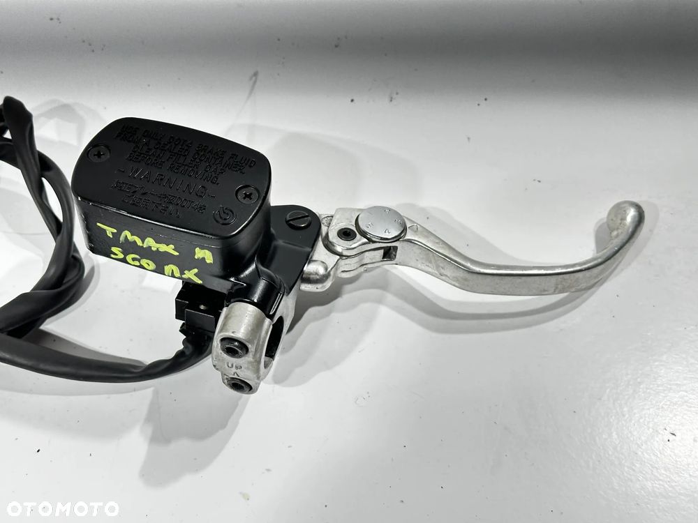 Pompa hamulca przód Yamaha T-Max 560 530DX 21R - 2