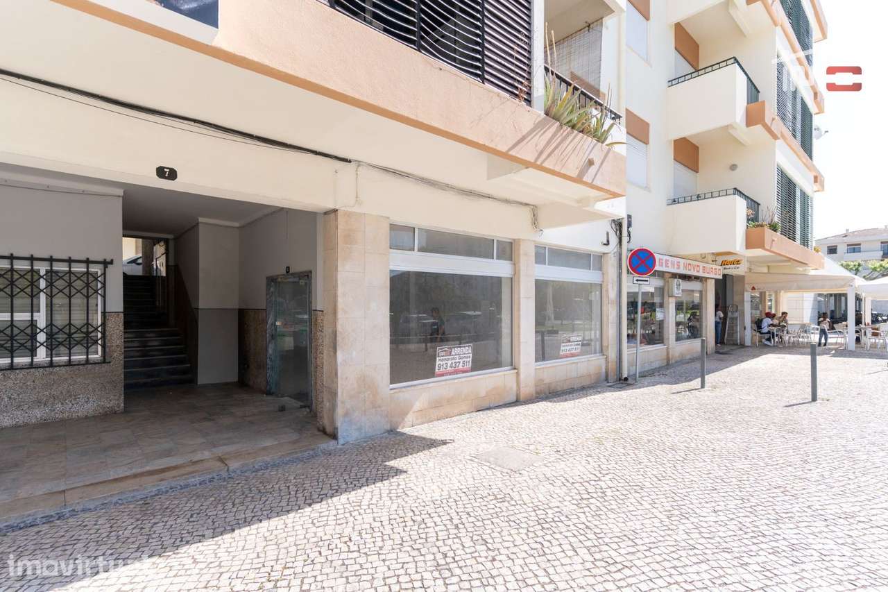 LOJA PARA COMERCIO TOTALMENTE REMODELADA JUNTO AO TRIBUNAL DE OUREM - Grande imagem: 2/10