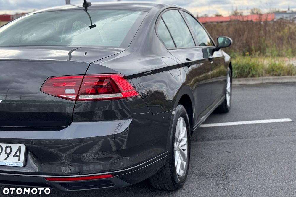 Volkswagen Passat 1.5 TSI EVO Essence - 25