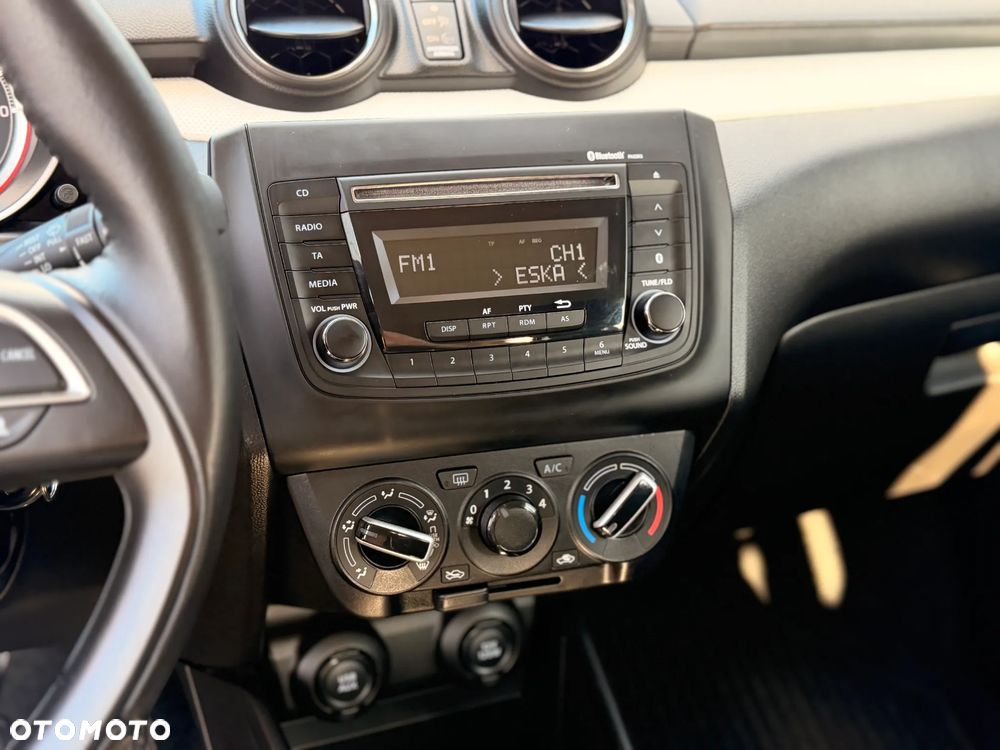 Suzuki Swift 1.2 Dualjet SHVS Premium - 23