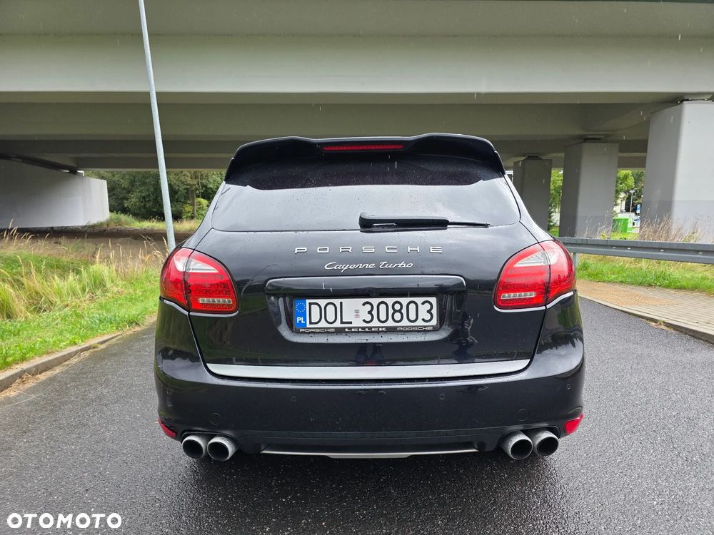Porsche Cayenne - 8