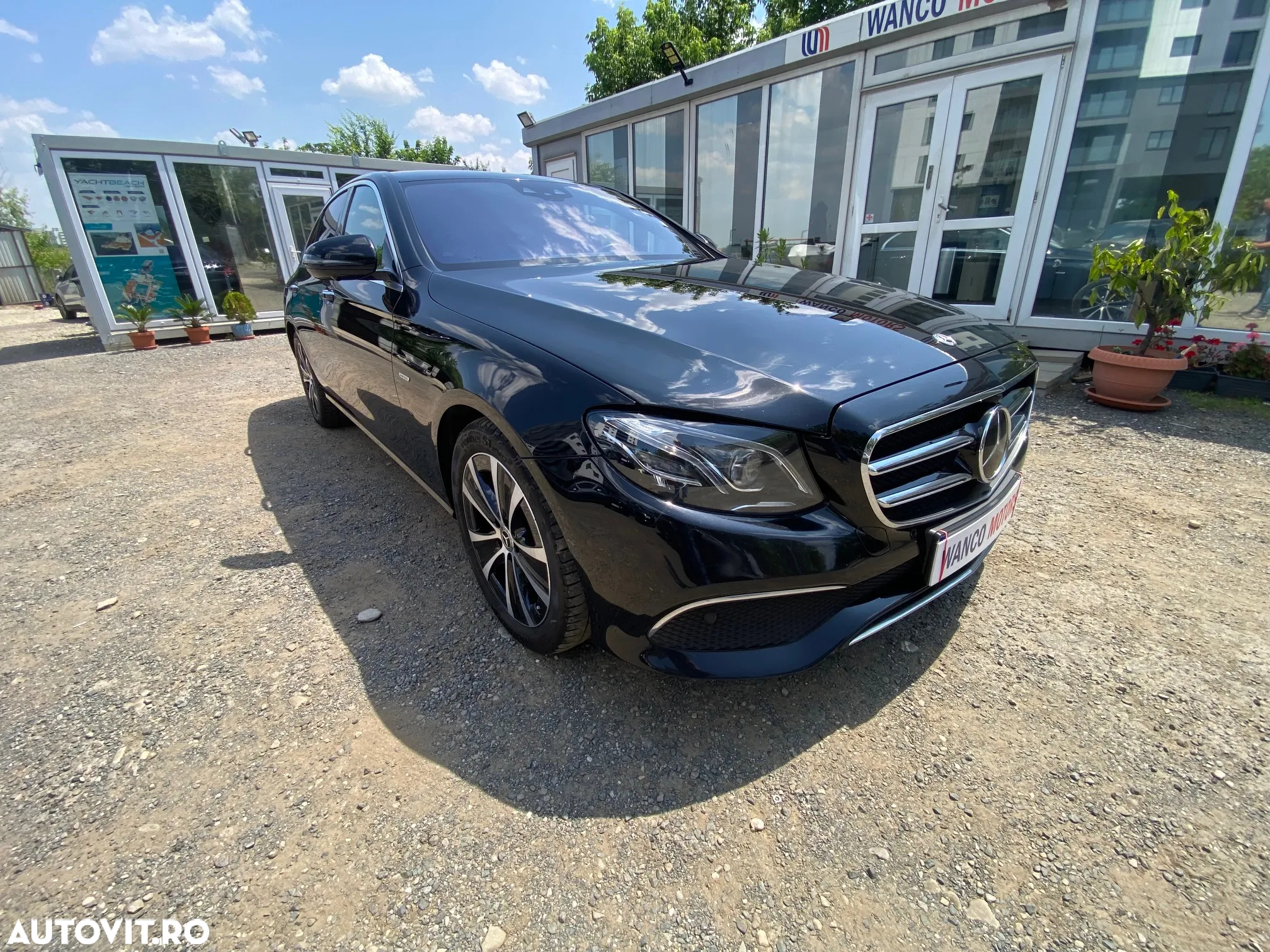 Mercedes-Benz E 220 d 4Matic 9G-TRONIC Sportstyle Edition - 3