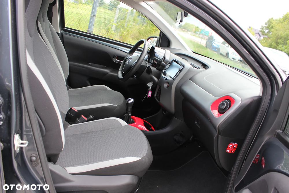 Toyota Aygo x - 8