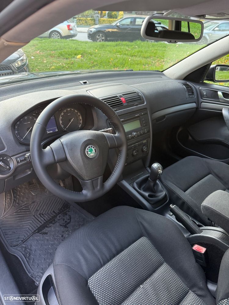 Skoda Octavia Break 1.9 TDi Sportline - 10