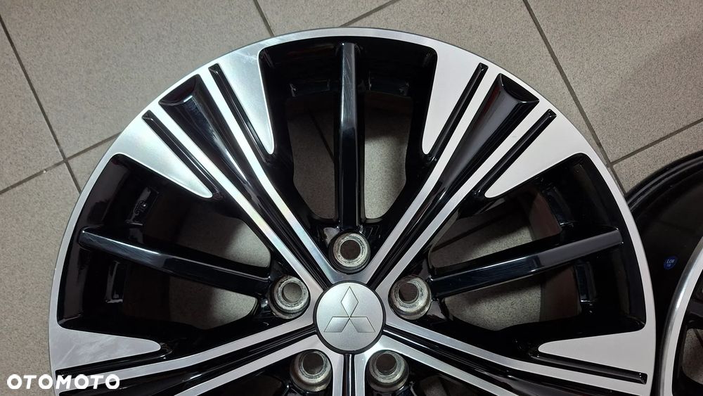 Felgi Aluminiowe 18 Mitsubishi Eclipse Cross 5x114.3 ET 38 - 13