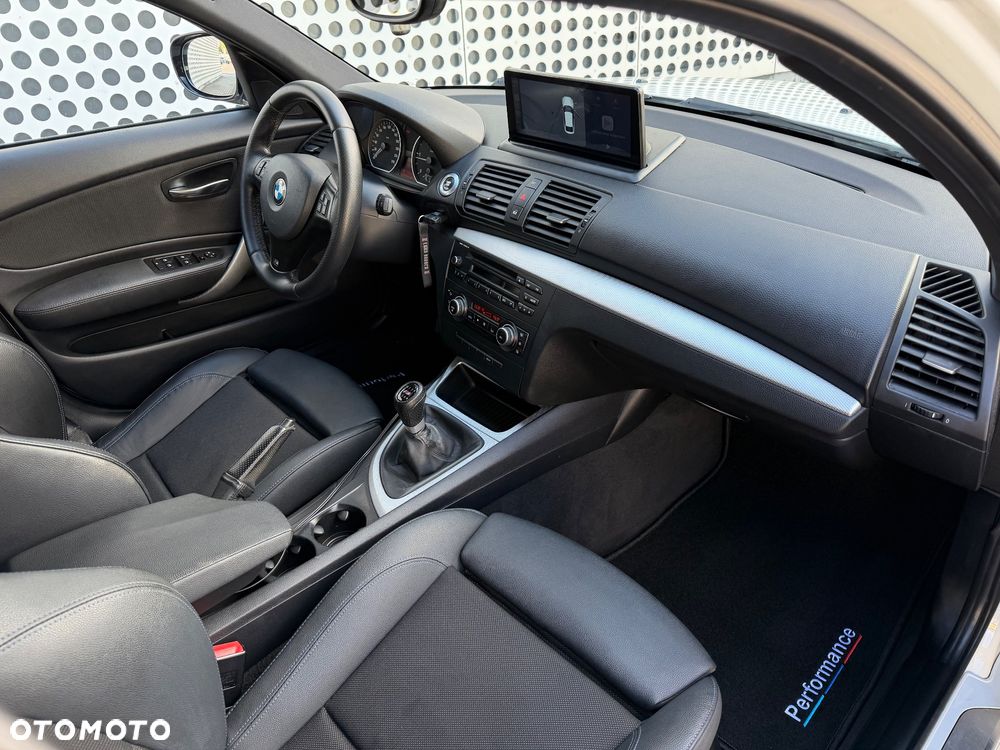 BMW Seria 1 118d - 20