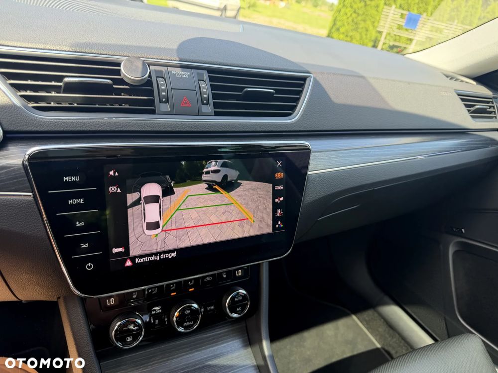 Skoda Superb 2.0 TDI SCR 4x4 Sportline DSG - 36