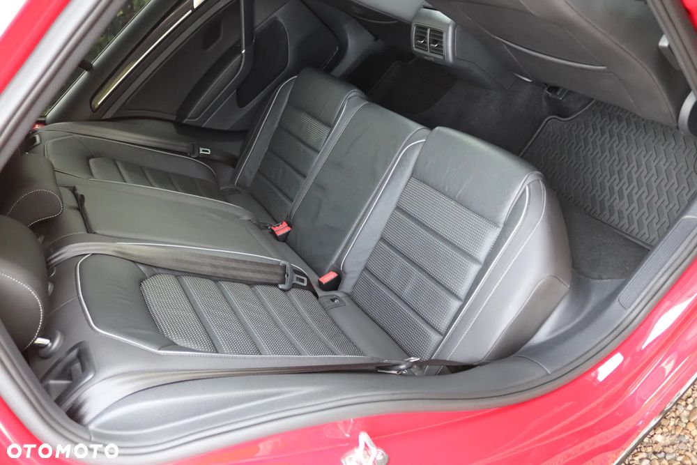 Volkswagen Golf - 20