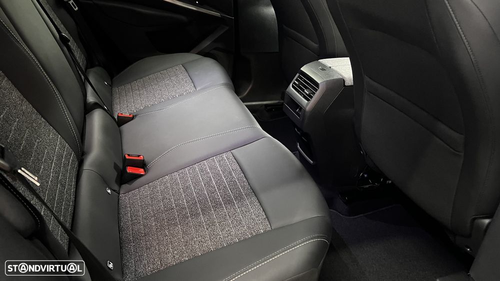 Peugeot 3008 Hybrid 145 e-DSC6 Allure - 40