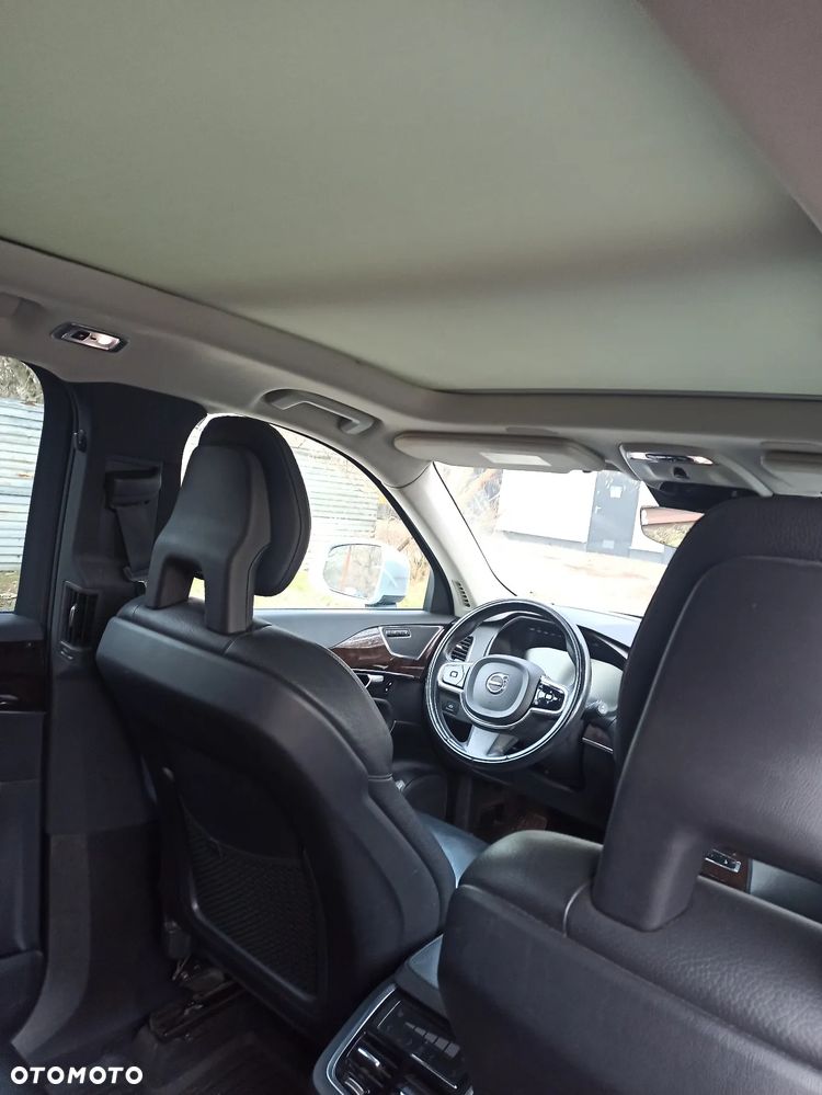 Volvo XC 90 T6 AWD Momentum 7os - 33